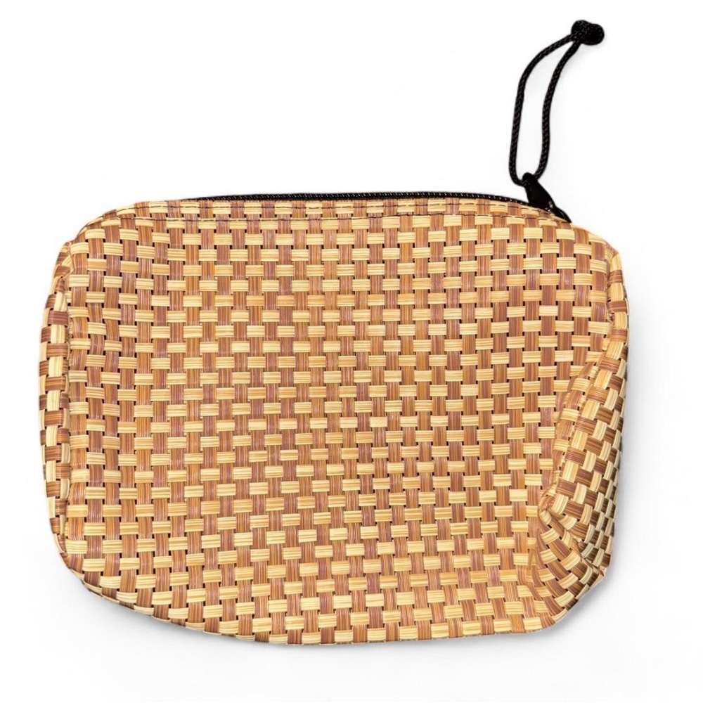 Woven Straw Hook-On Bag – 9.75” x 8”